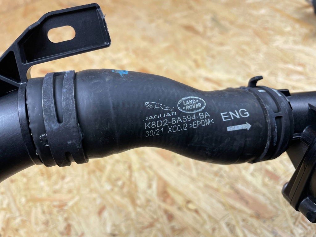 фото №9, Корпус термостата wąż шланг труба wody jaguar f-pace e-pace m4d3-8575-ab