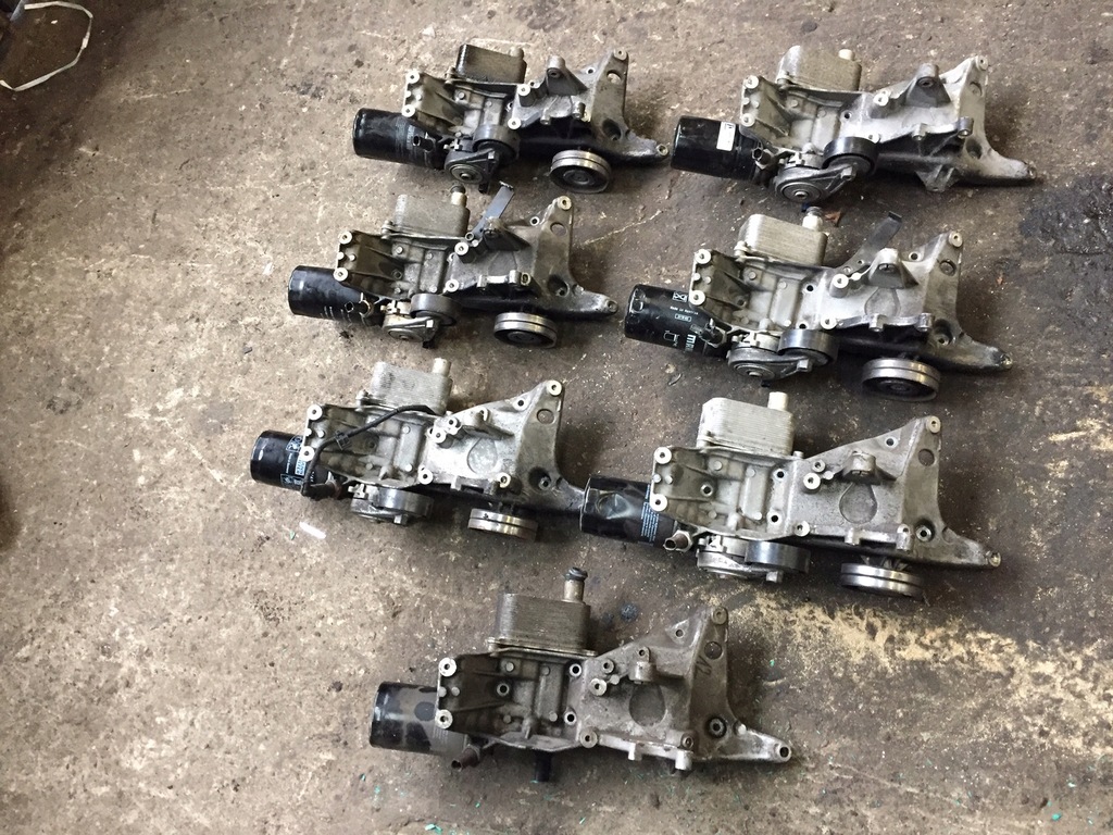 фото №13, Audi a4 b8 a5 8t основание фильтра масла 06h903143e