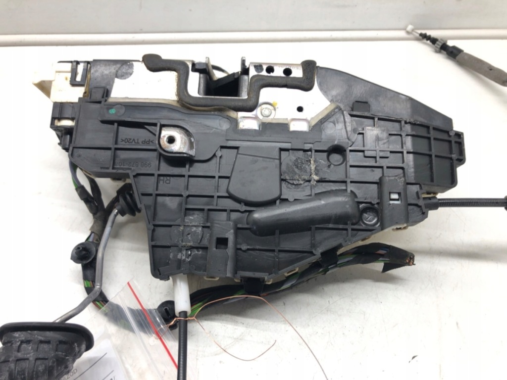 фото №2, Замок дверь правый перед mercedes w221 хэтчбек