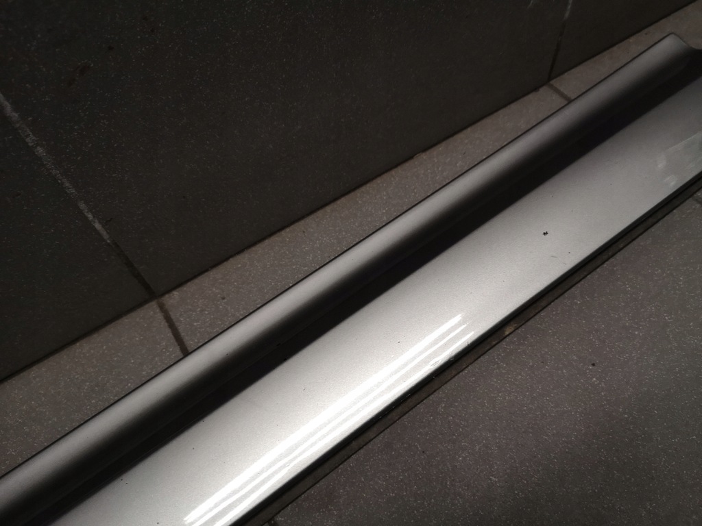 фото №7, Молдинг дверь правый перед audi a8 d3 odstaje