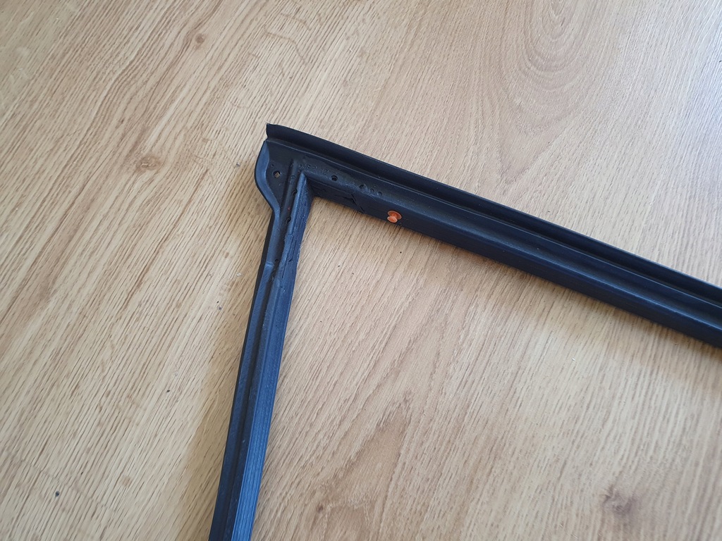 фото №5, Kia ceed i 06- прокладка двері правий перед