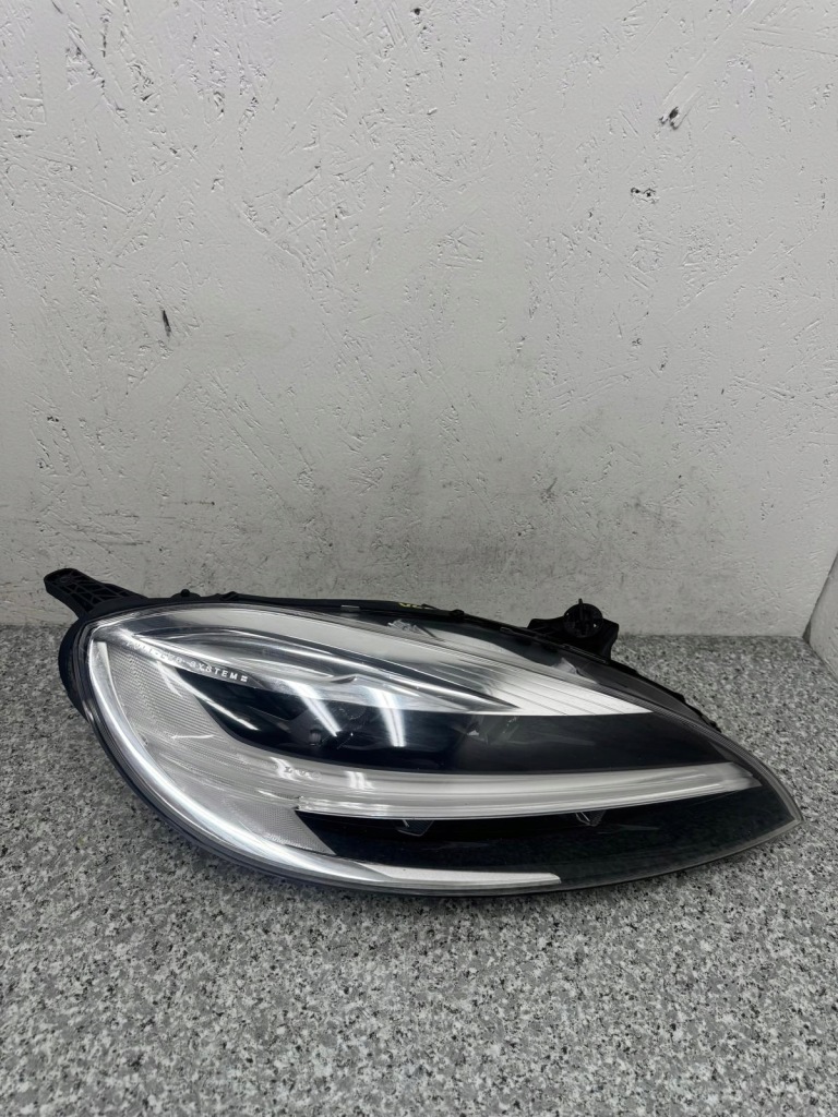 Купити Фара правий перед full led volvo v40 2 2012-2018r w-wa 31420450 рестайлінг