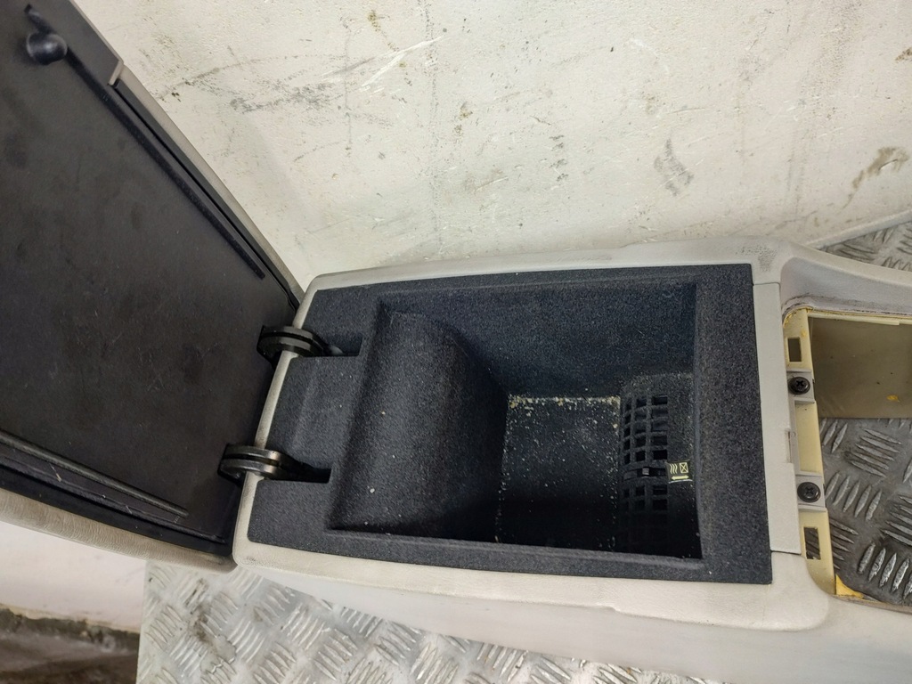 фото №15, Консоль світла kia opirus drewno панель приладів подушка підлокітник комплектна