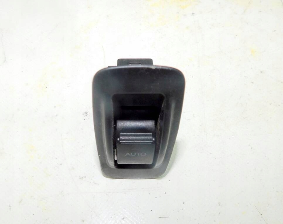 фото №7, Toyota corolla ts e12 05r 5d 1.8 192km перемикач скло правий