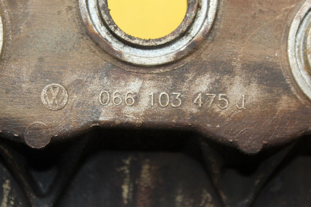 фото №8, Кришка клапанів toledo ii 2.3 b 066103475j