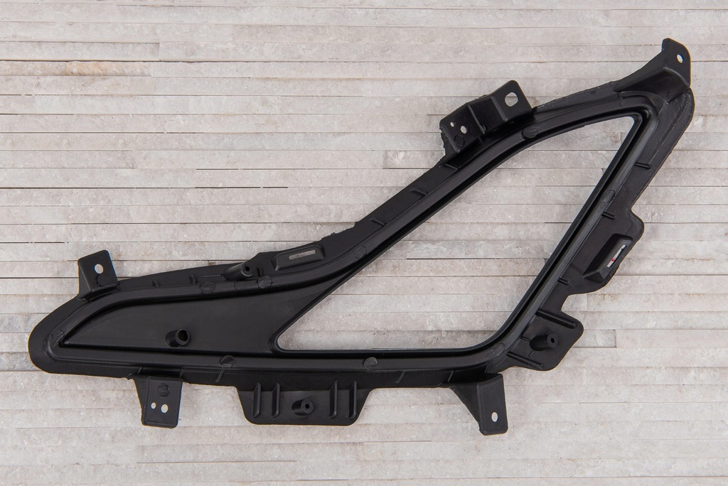 фото №10, Hyundai elantra v md 2013-2015 решётка передний противотуманной фары правая 865283x700