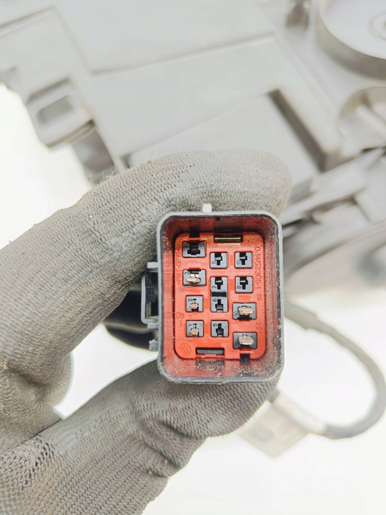 Volvo v60 14-18 лампа левая usa Цена