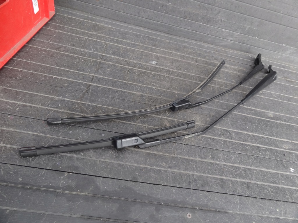 фото №1, Citroen c3 iii 2020 важелі двірник перед комплект оригінал