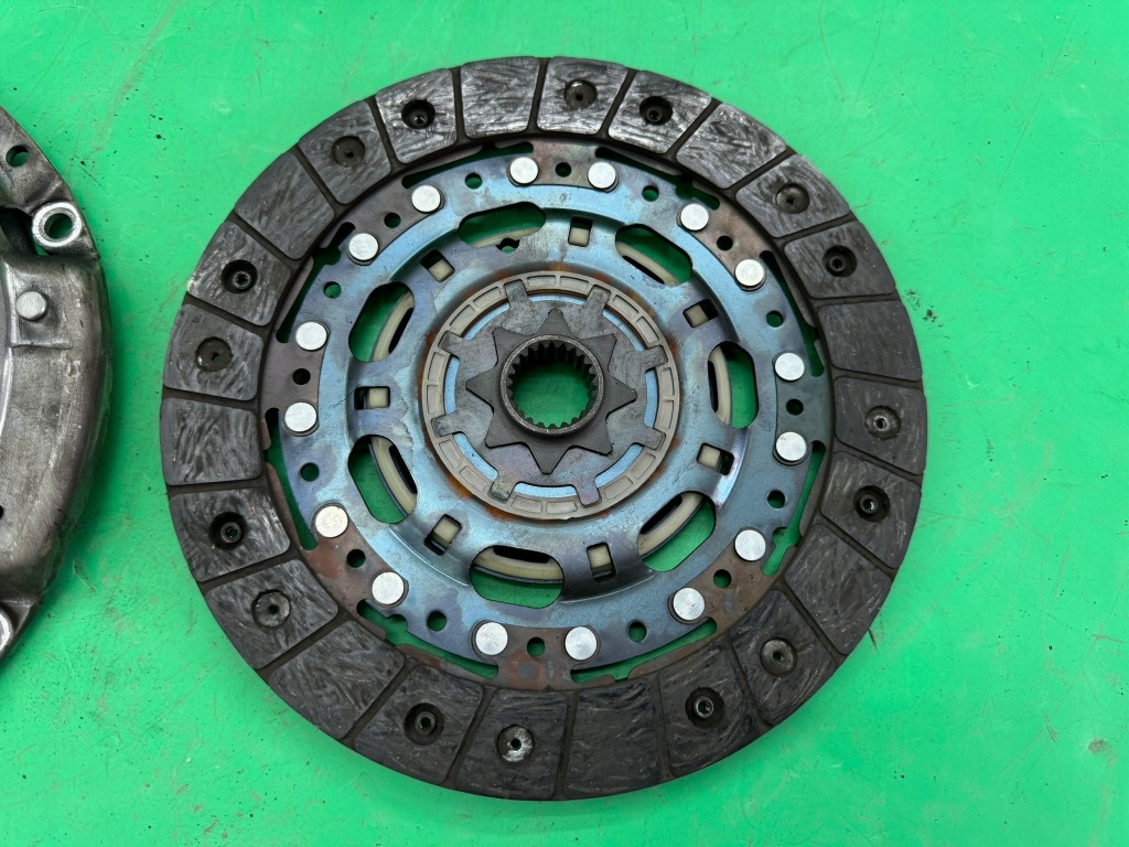 фото №8, Зчеплення диск притиск volvo s40 ii 1.8 04- v50 c30 gr: 8mm діаметр 228mm