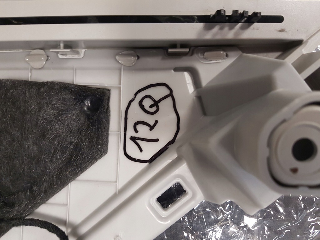 фото №7, Захист стійка ліва vw touareg iii dynaudio