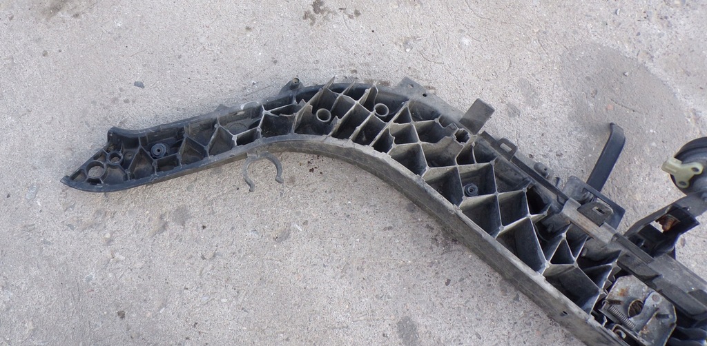 фото №6, Pas передний усилитель renault scenic ii