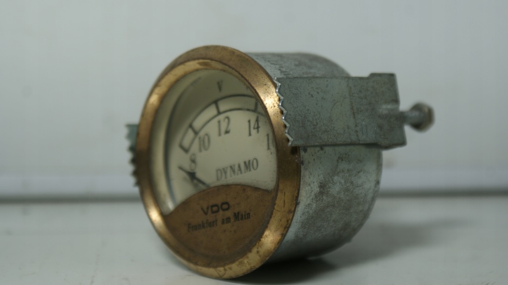 Купити Mercedes r107 sl slc vdo індикатор панелі приладової панелі woltomierz напруга