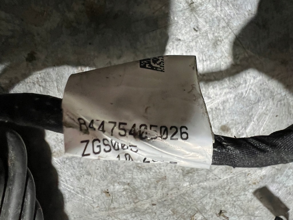 Mercedes w447 джгут двері перед ліва права Недорого