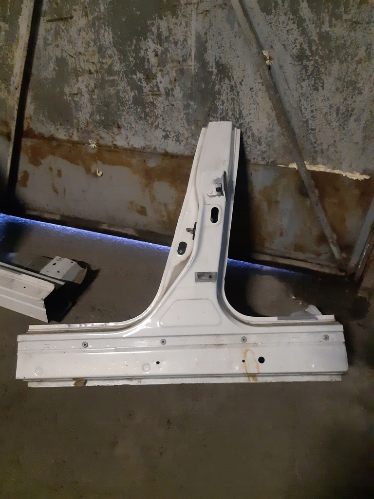 фото №1, Порог блок двигателя infiniti q50 ideał