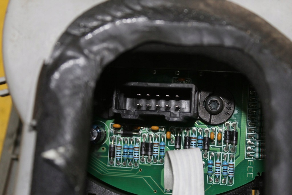 фото №8, Лампа левый задняя vw phaeton 333155l