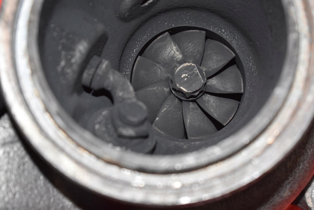 Турбонагнітач турбіна 18621015063 volvo xc90 2 2 2.0 d5 235 km 14-20 Недорого