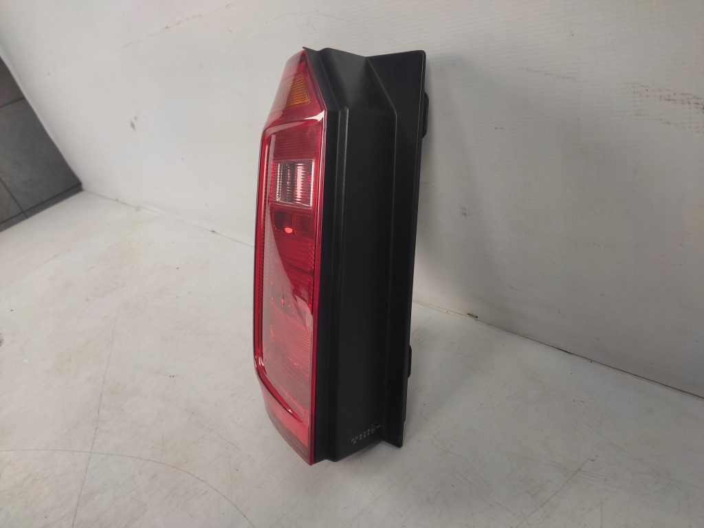 Vw caddy 3 рестайлинг  2 фара левая задняя задний  2015- led 2k1945095n Недорого