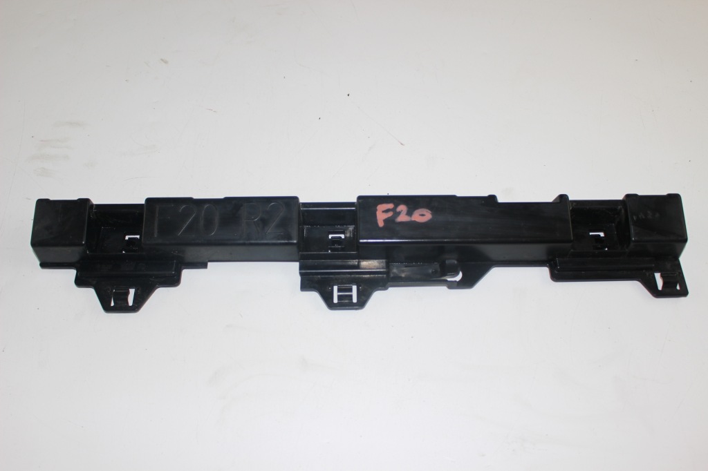 Купить Кронштейн  кронштейн порога  правый  bmw 1 f20 11-19 7240914