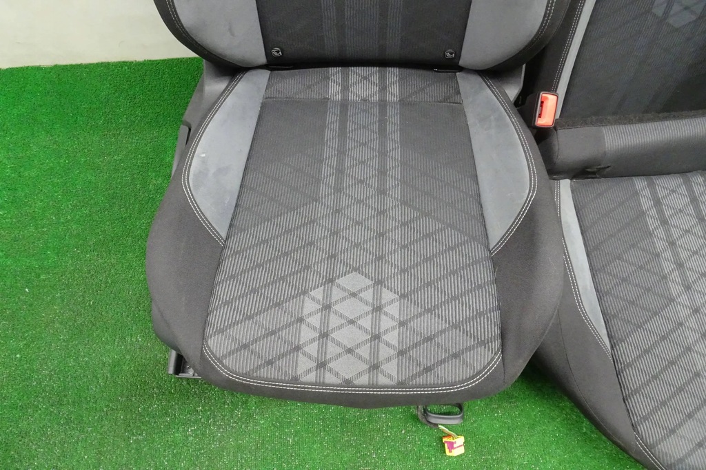 фото №4, Vw taigo r-line - сидіння заднє сидіння