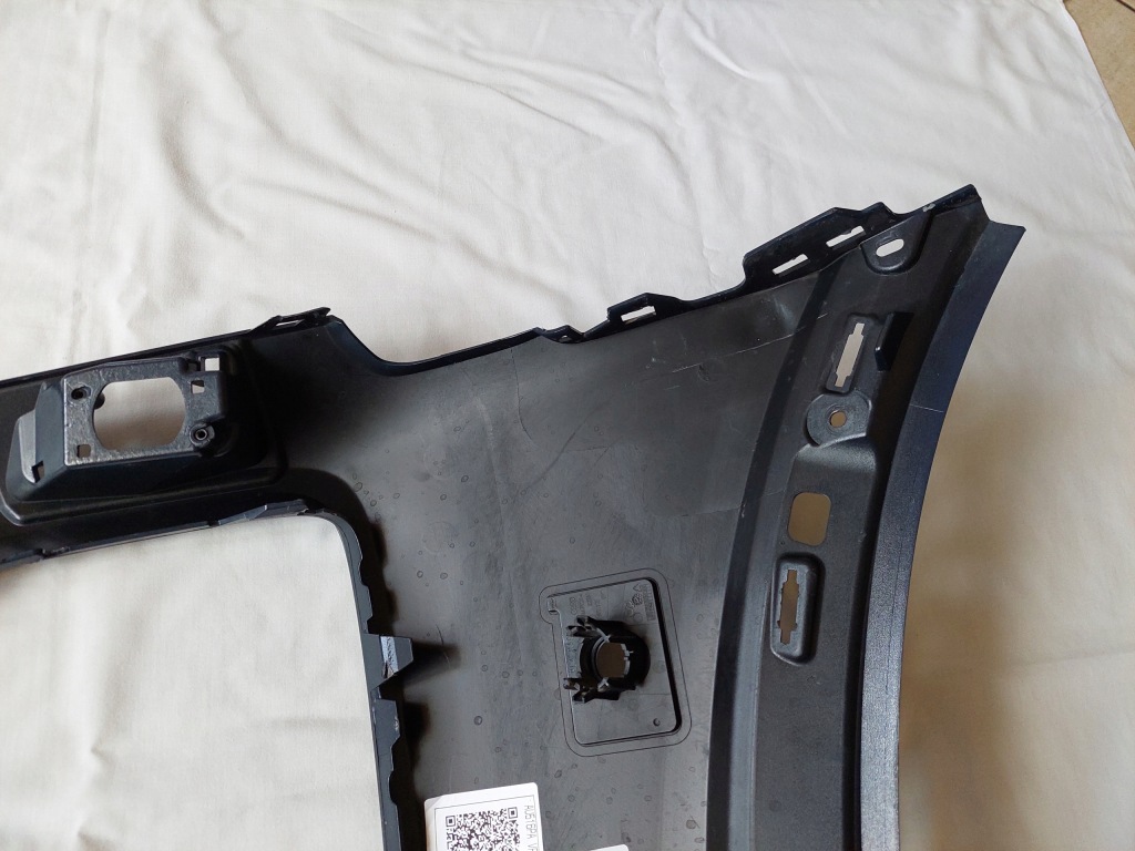 Бампер - уголок - правый перед - audi e-tron - 4ke в Украине