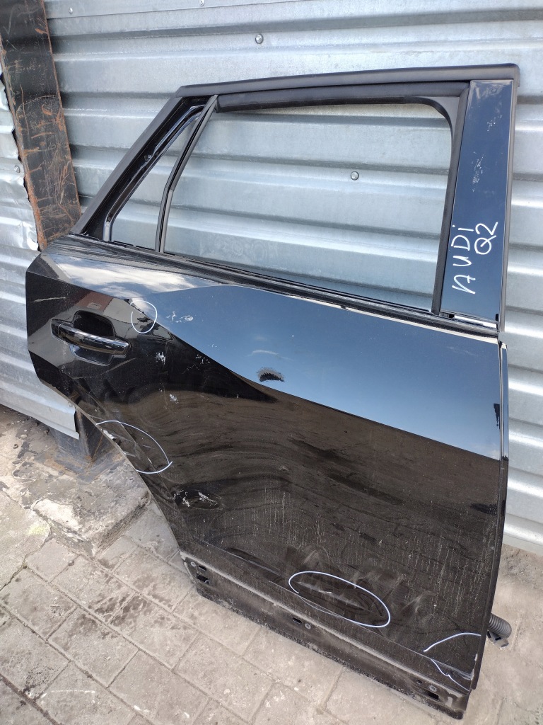 Купить Дверь правый  задняя audi q2