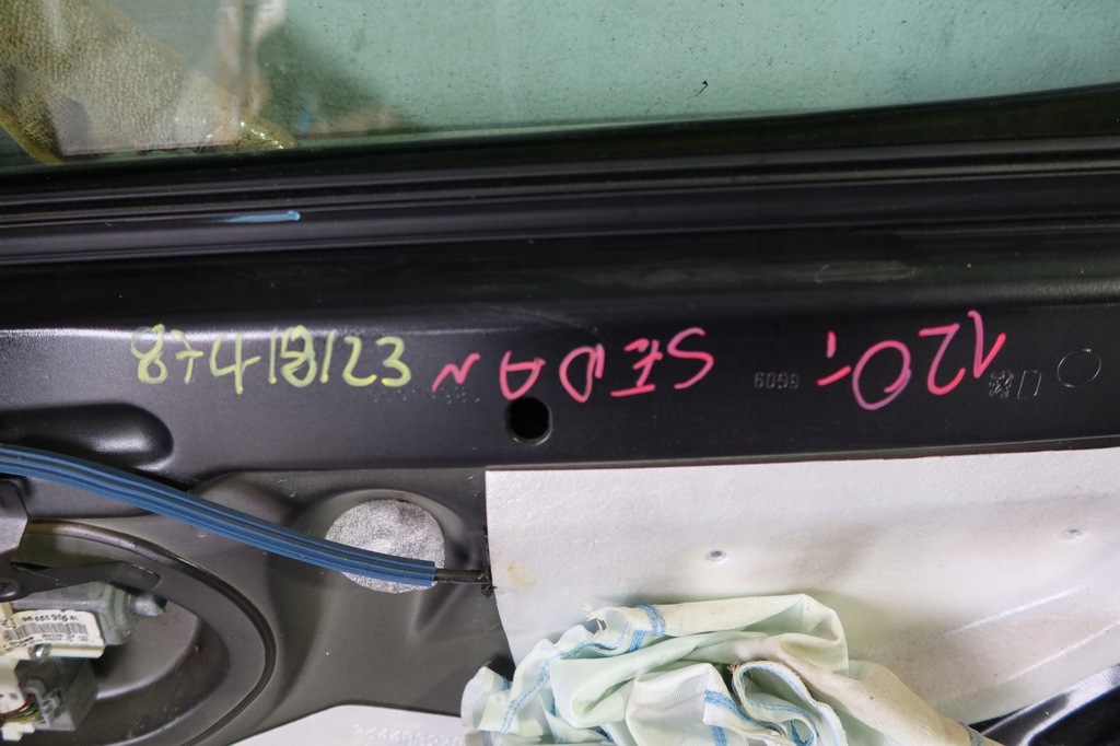 фото №16, Двері задні праве peugeot 407