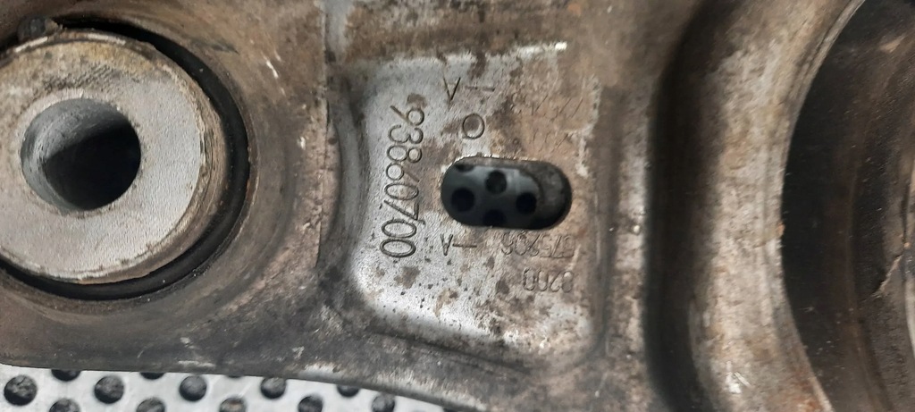 фото №3, Кронштейн кронштейн двигуна 93860700 renault master