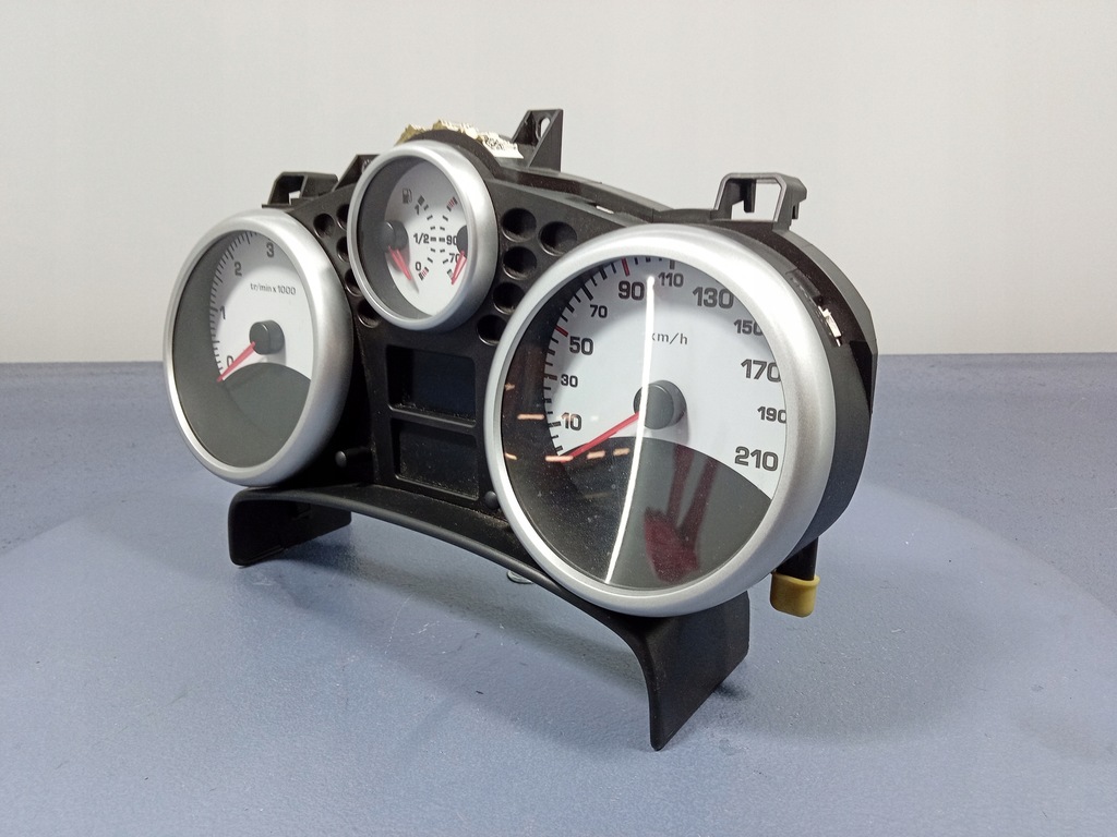 фото №4, Peugeot 207 1.6 hdi счетчик приборы eu 9662904780