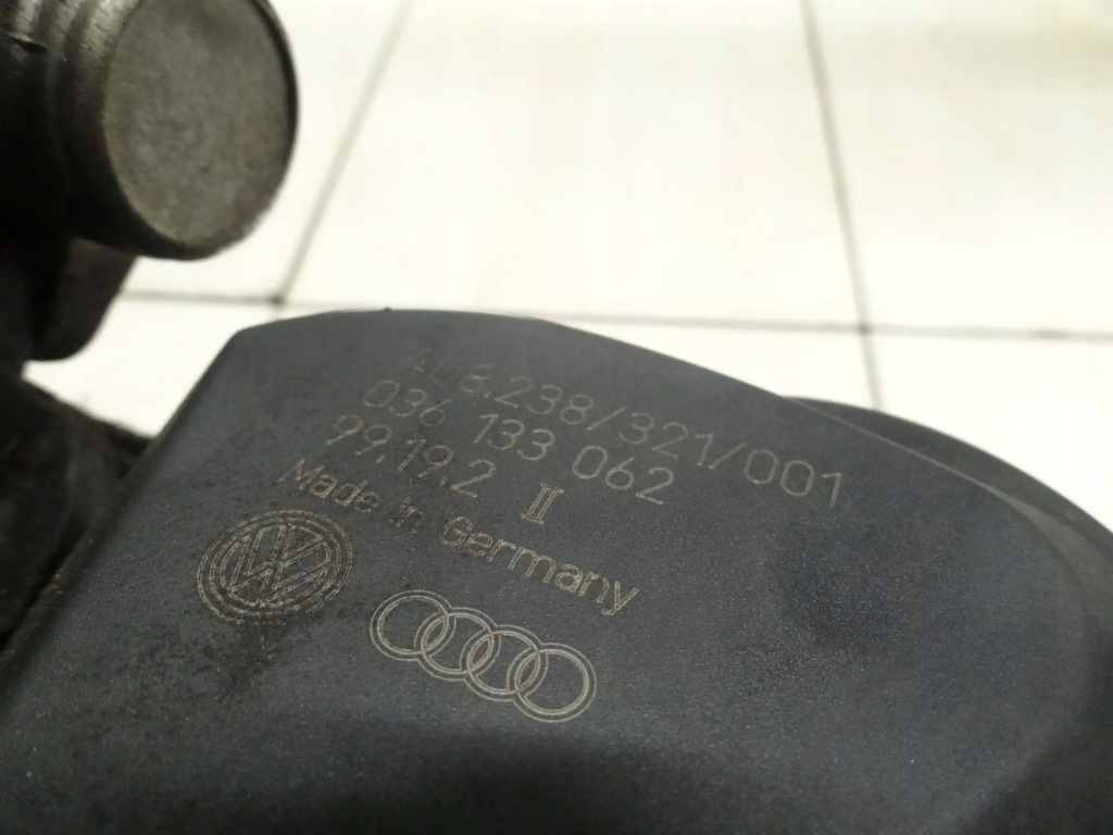 фото №9, Vw golf iv 1.4 16v 1999 коллектор впускной  молдинг впрыскная