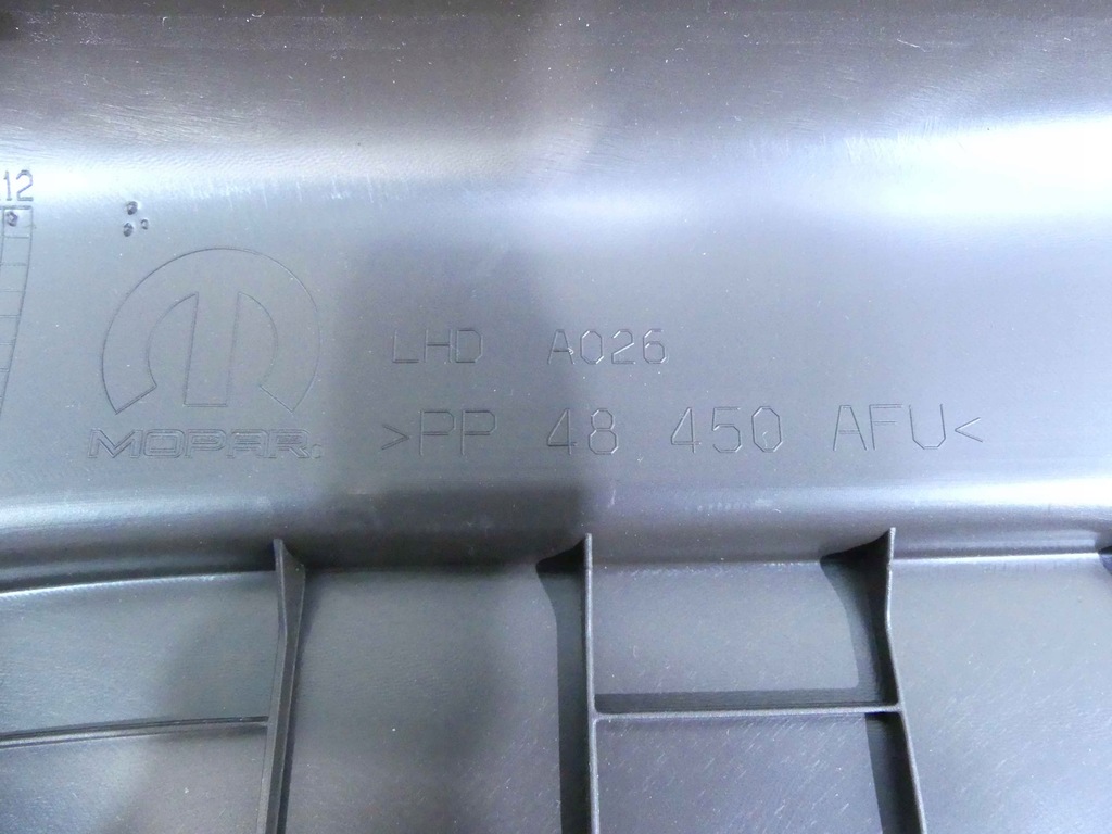 фото №8, Jeep renegade 14- 735590112 обшивка багажника левый