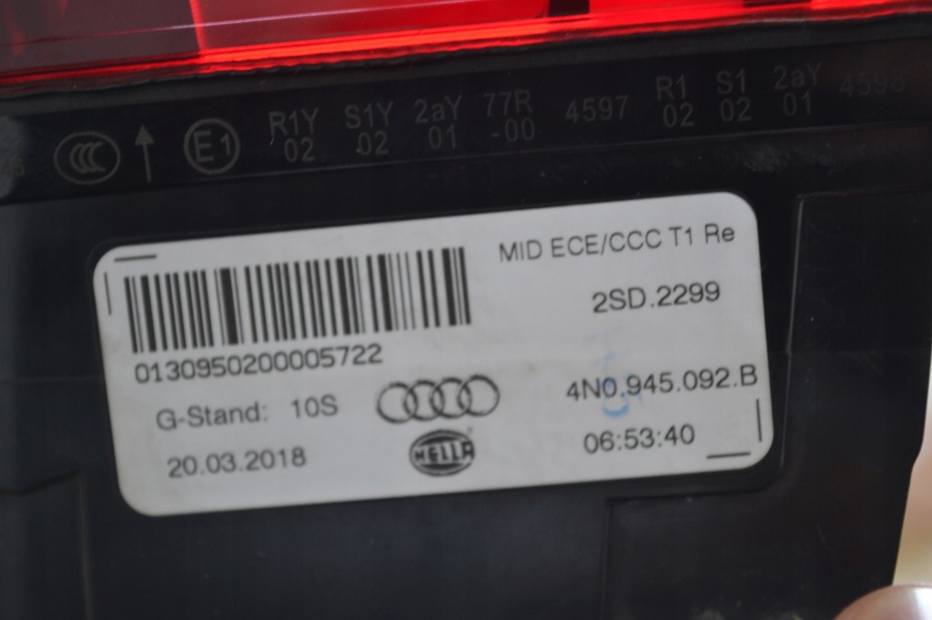 Фара правый задний  правый  задняя кузовная w крыло audi a8 d5 4n0 full led Киев