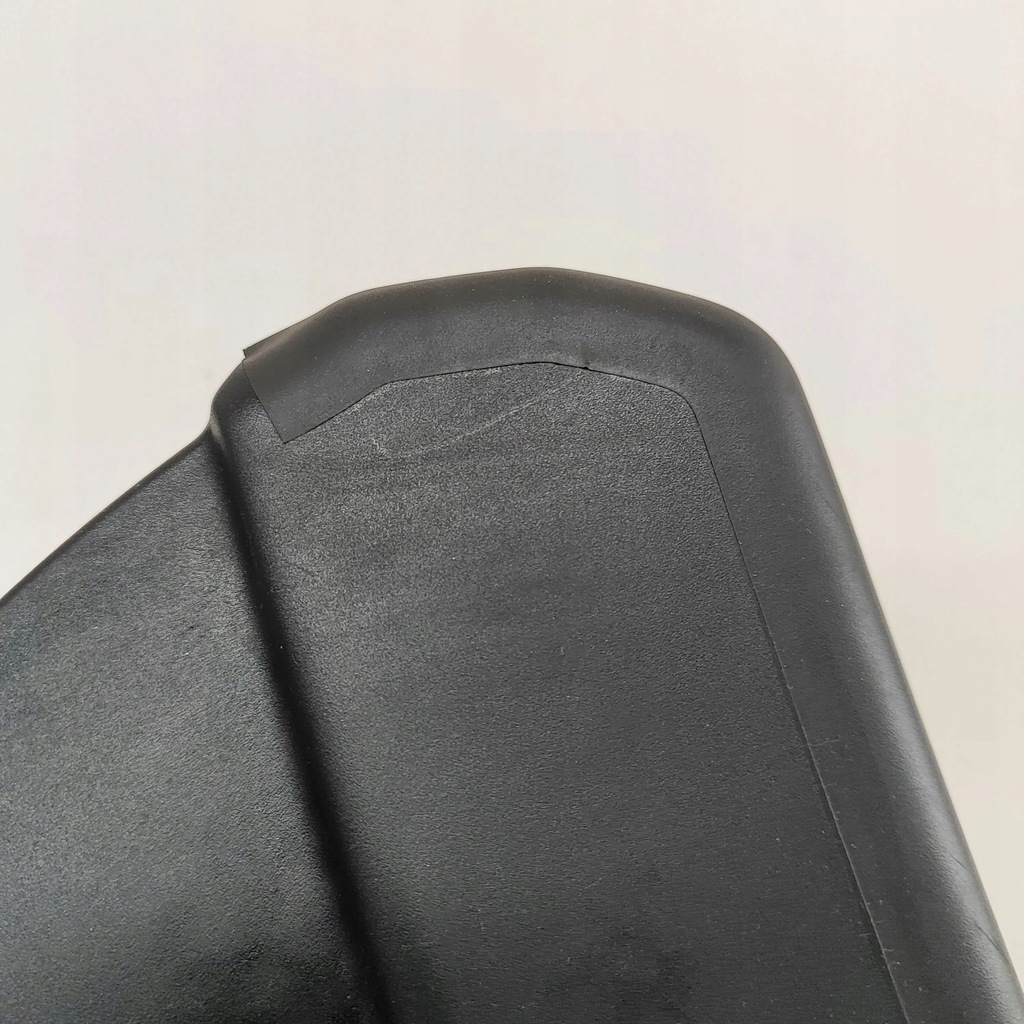 фото №7, Audi e-tron gt 2022 левая сторона молдинг pod фара задняя