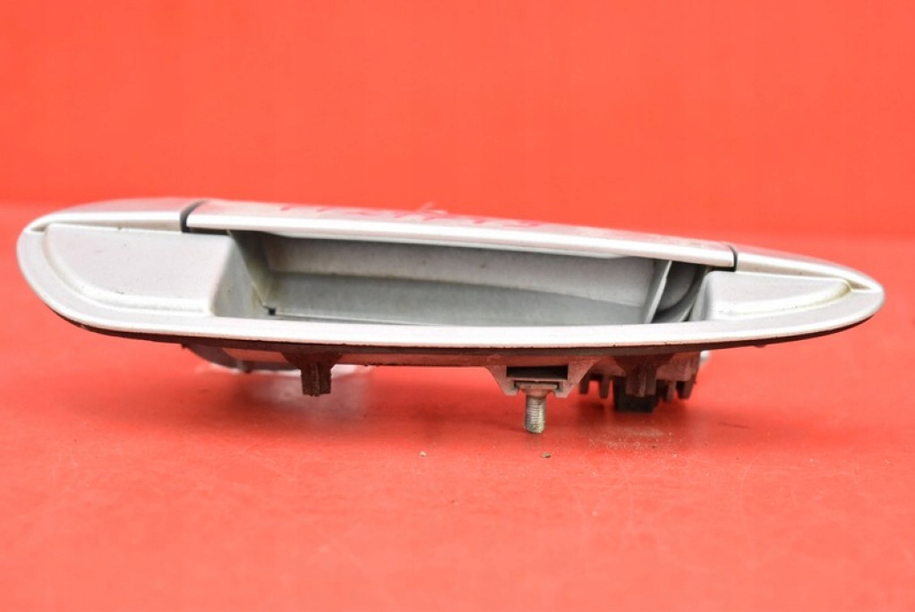 Ручка правая задняя задняя 612a fiat linea sedan 06-12 Недорого