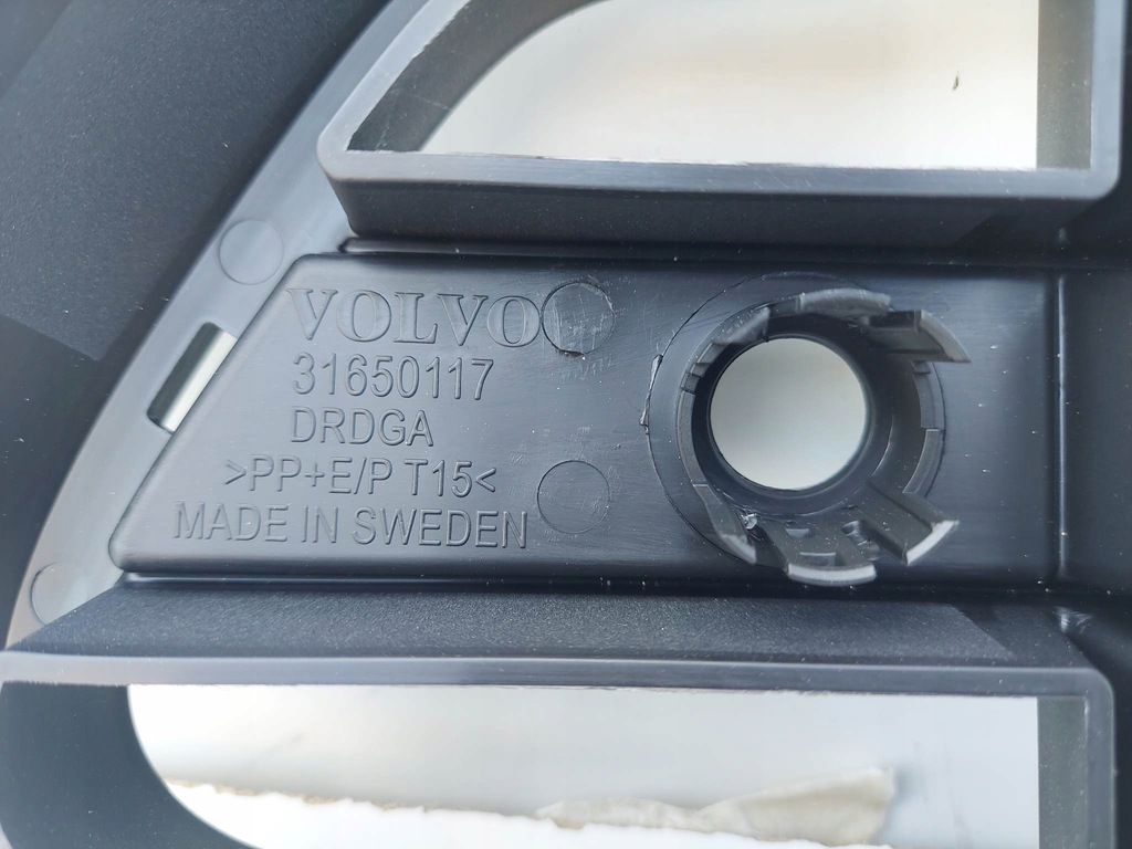 фото №6, Volvo xc40 ii решітка решітка радіатора бампера середня