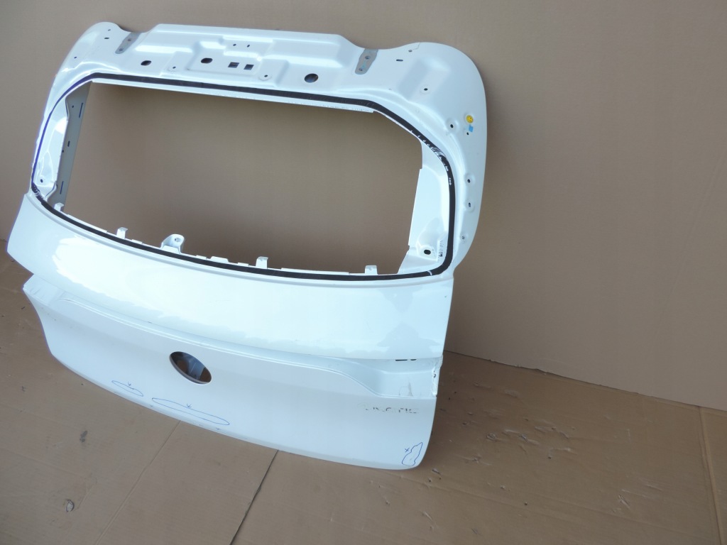 фото №3, Mercedes eqc задня кришка багажника