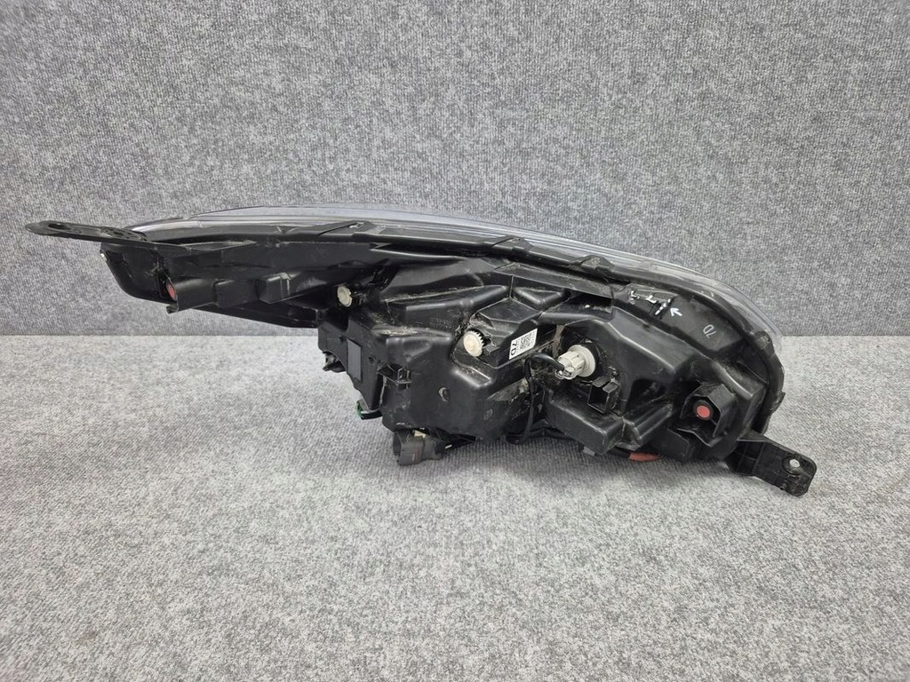 фото №8, Фары / лампы передние комплект p+l - subaru xv ii impreza iv full led