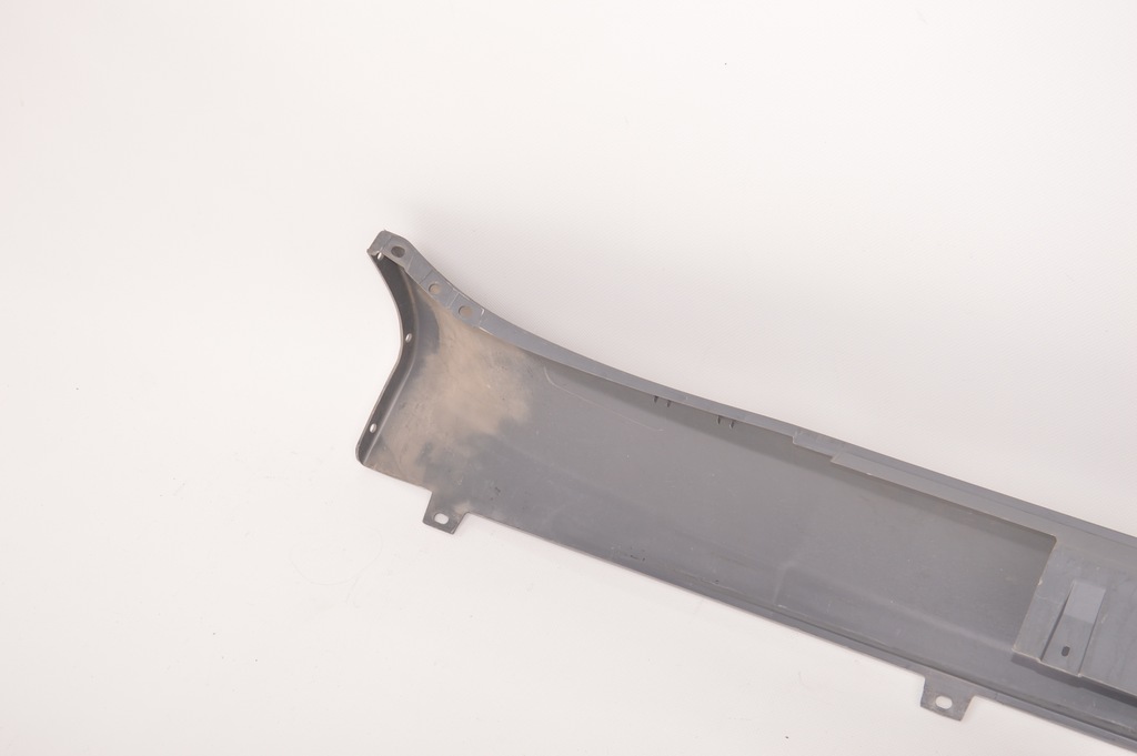 фото №7, Maserati granturismo m139 молдинг порог nowa rh