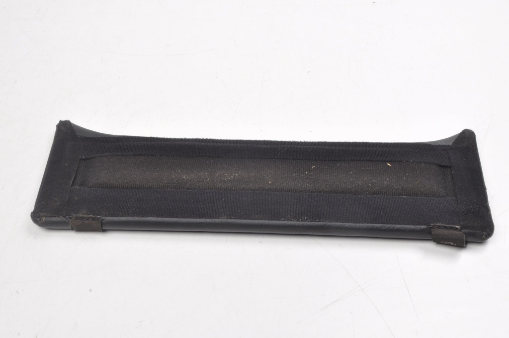 Купити Aston martin db11 накладка кришка