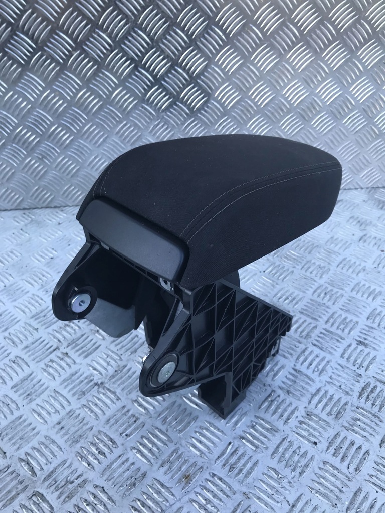 фото №1, Подлокотник skoda kamiq 19-