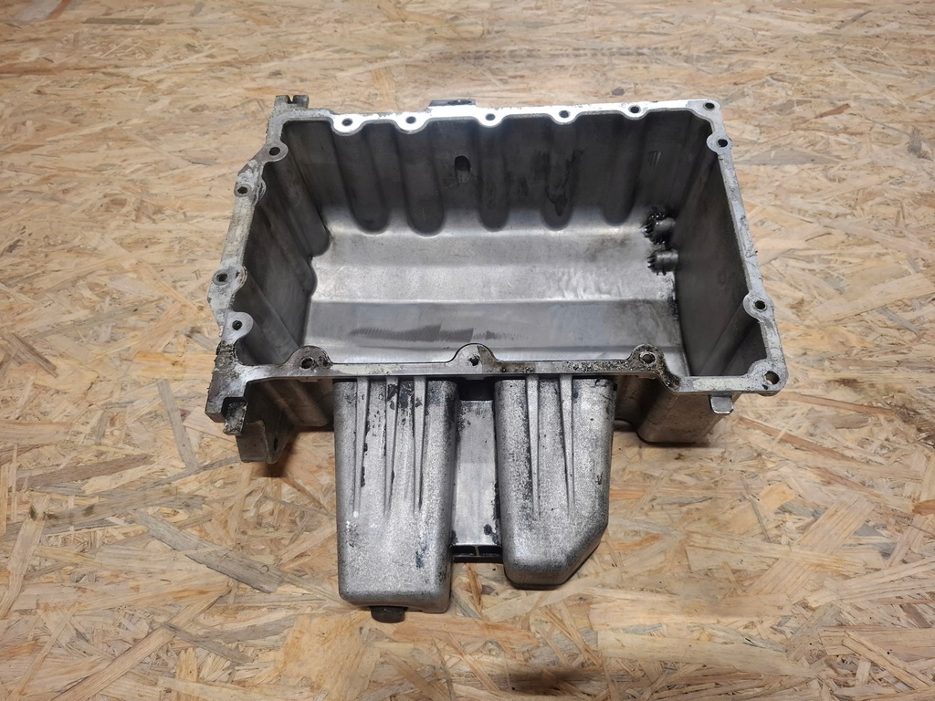фото №1, Піддон оливи 1.4 tdi polo 9n fabia 2 ibiza 4 roomster cordoba 045103603d