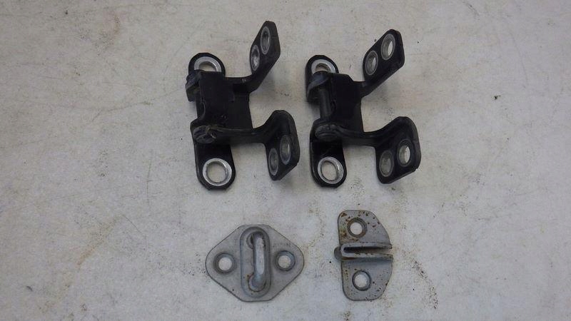 фото №4, Петля петлі засувка кришки toyota rav4 iii петлі засувка кришки rav4 iii