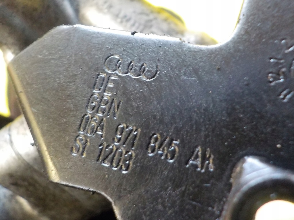 Audi tt a3 golf octavia 1.8 t 05r aum клапан воздуха вторичного 06a131102f Оригинал