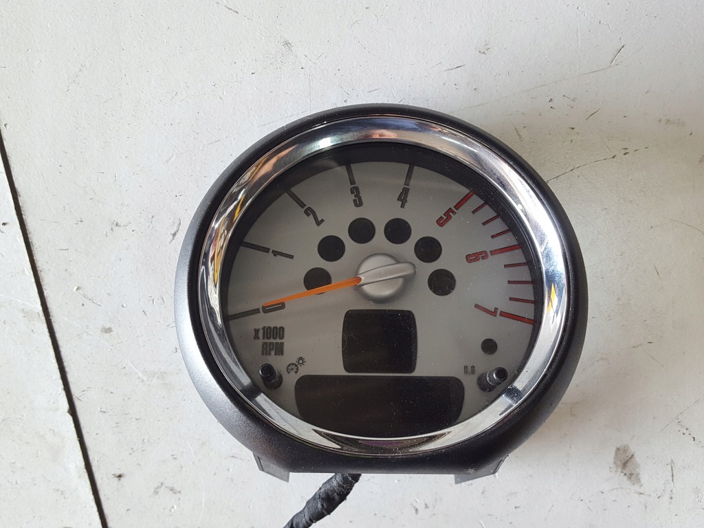 фото №1, Mini clubman 07-11r r55 1.6 d obrotomierz приладова панель