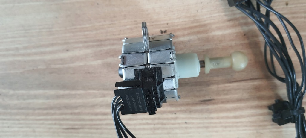 фото №7, Моторчик регулировки лампа mini f55 bmw