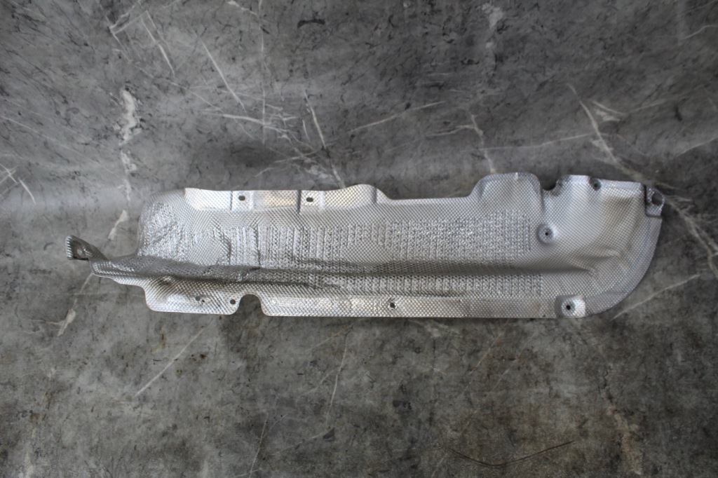 Купить Защита тепловая bmw f10 7185202