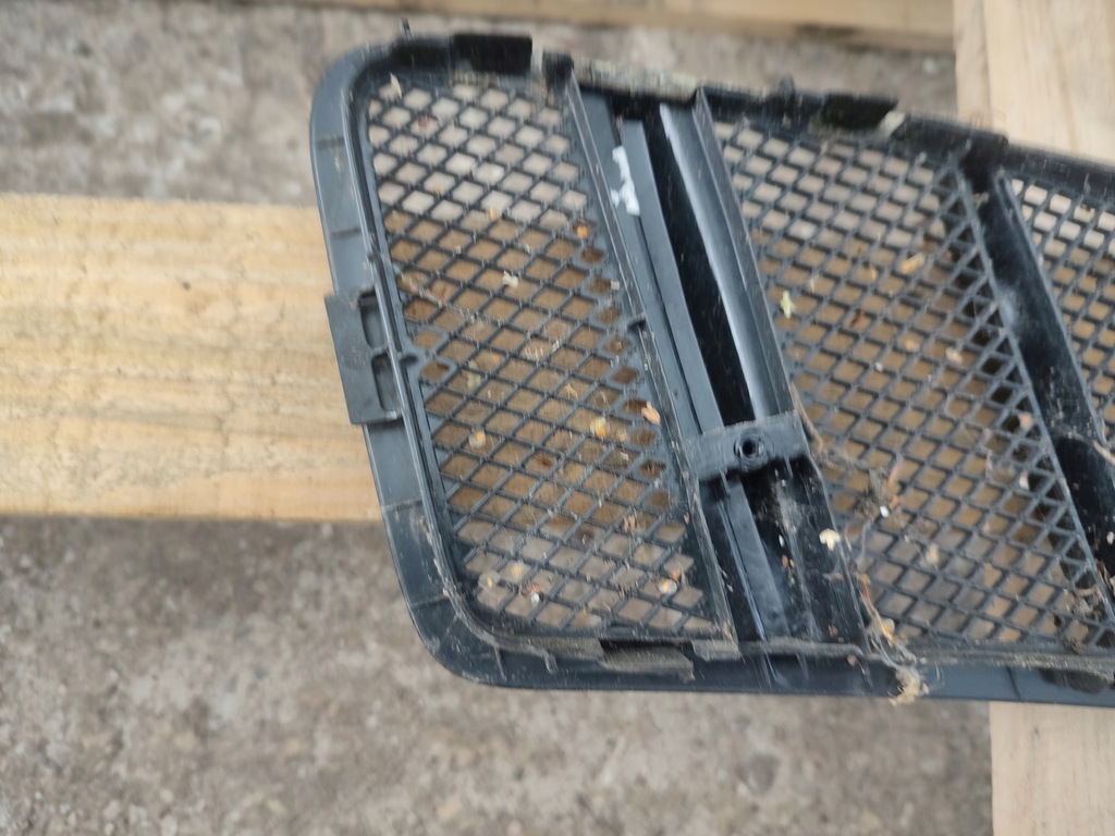 фото №6, Решётка впуск капот правая ml w166 gl x166