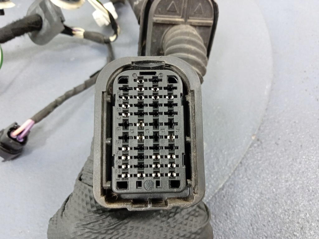 фото №4, Captur i 13- жгут дверь правый перед 241253464r