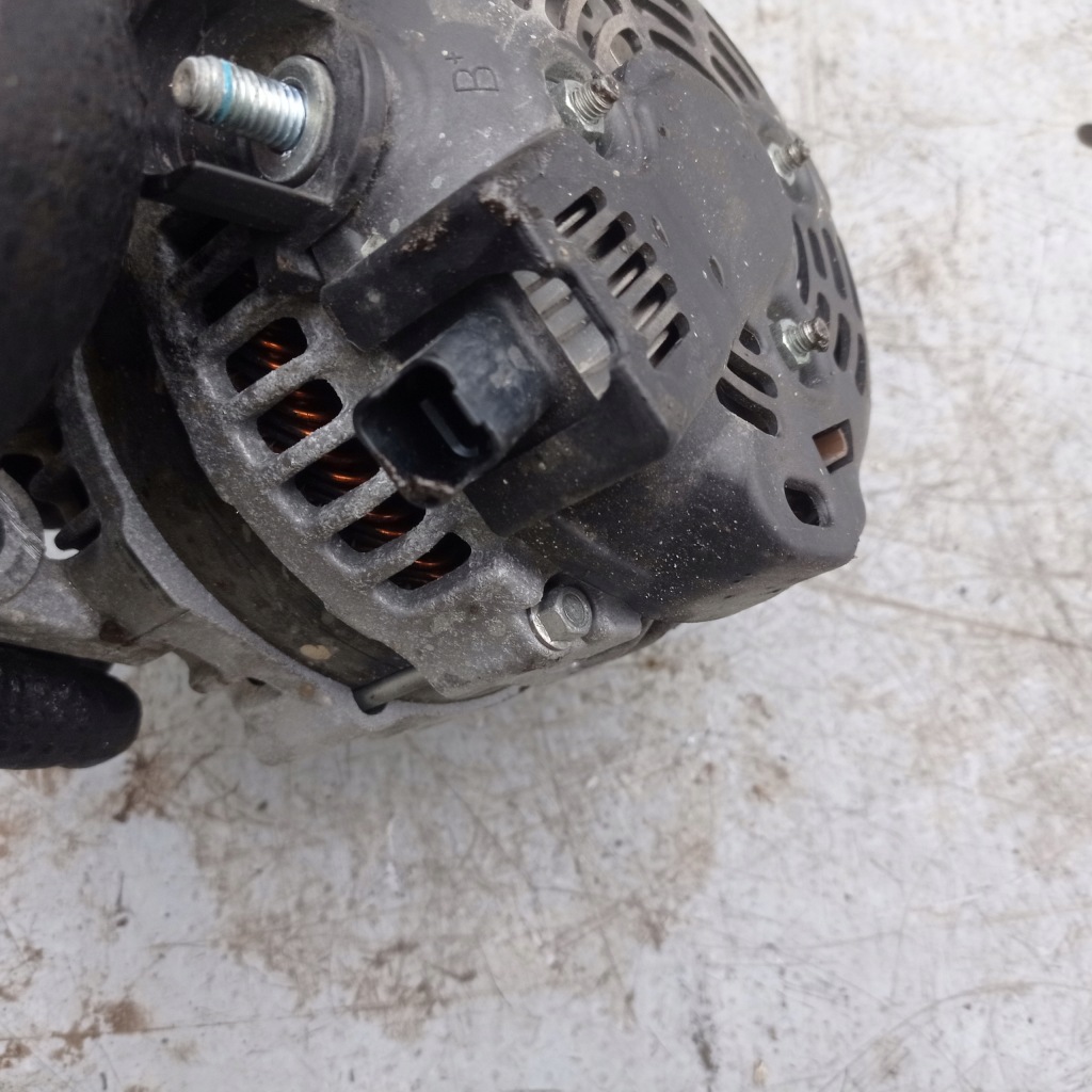 Генератор alfa romeo 159 3.2 jts 104210-2770 Оригинал