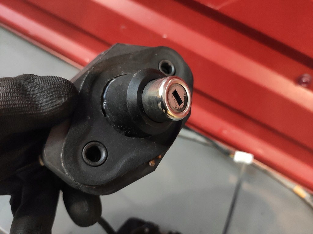 фото №7, Bmw 7 f01 f02 замок доводчик задний крышки багажника задняя 7191213