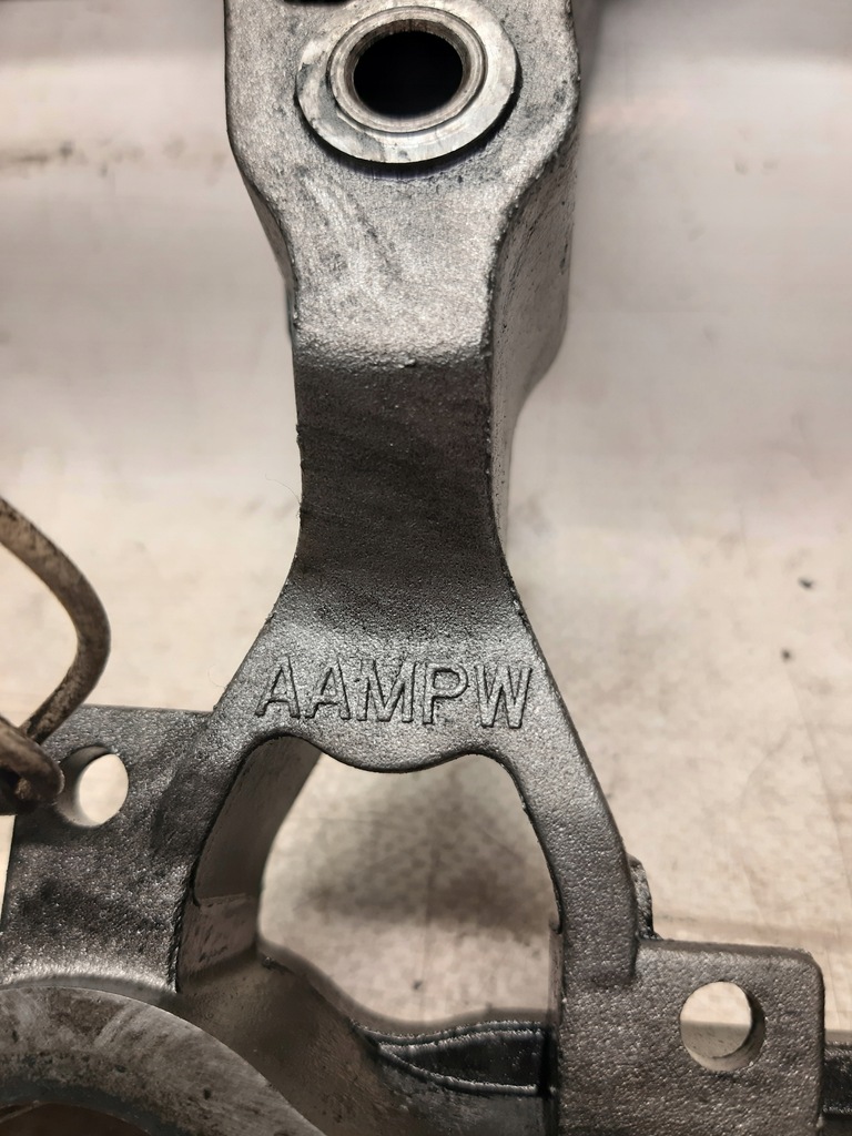 фото №9, Проставка крышки клапанов iveco eurocargo ii 5.9